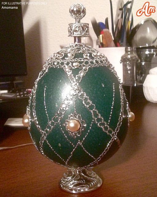 Husband Ridicules Antique Egg Wife Purchased at Flea Market, So She Requests He Unwrap It